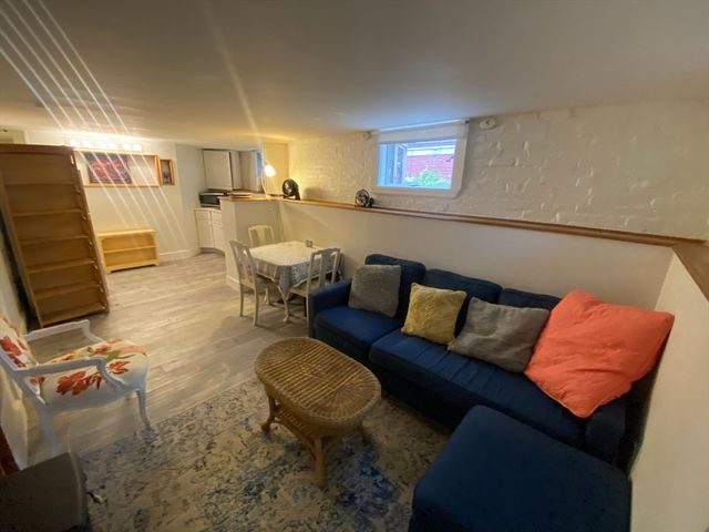 101 Fayerweather B, Cambridge, MA 02138