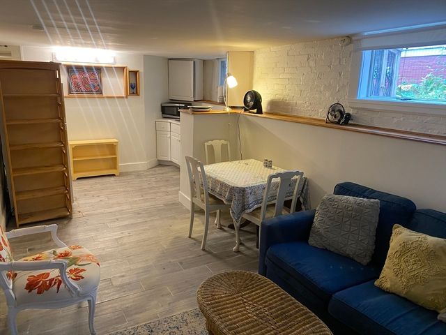 101 Fayerweather B, Cambridge, MA 02138