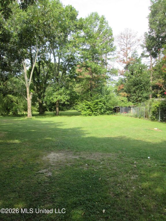 Blocker Street, Olive Branch, MS 38654 — exterior
