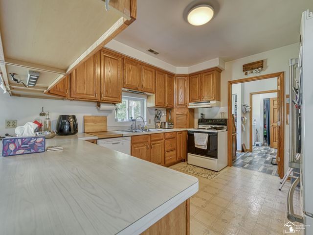 8945 S Custer Road, Raisinville Twp, MI 48161