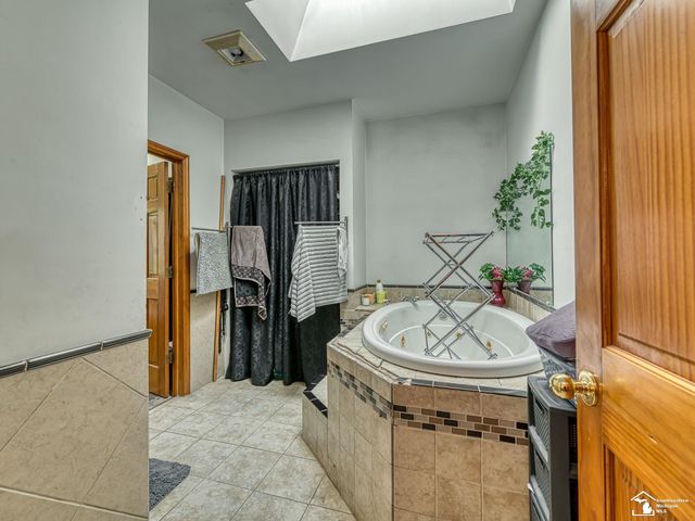 8945 S Custer Road, Raisinville Twp, MI 48161