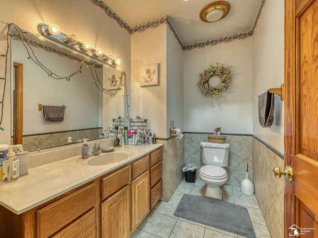 8945 S Custer Road, Raisinville Twp, MI 48161