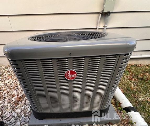 31 W Joffre Avenue, Milltown, NJ 08850