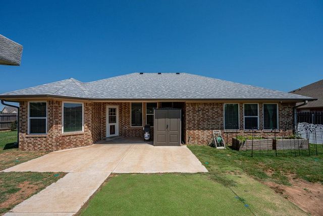 402 E Kinder Wells Boulevard, Perkins, OK 74059