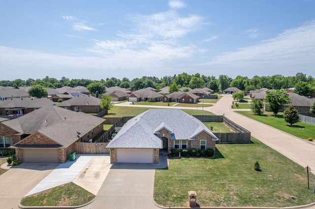 402 E Kinder Wells Boulevard, Perkins, OK 74059