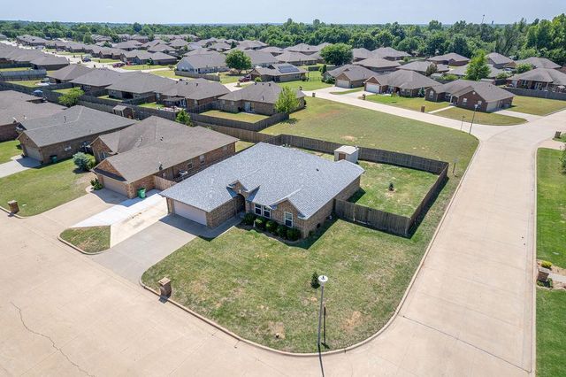 402 E Kinder Wells Boulevard, Perkins, OK 74059