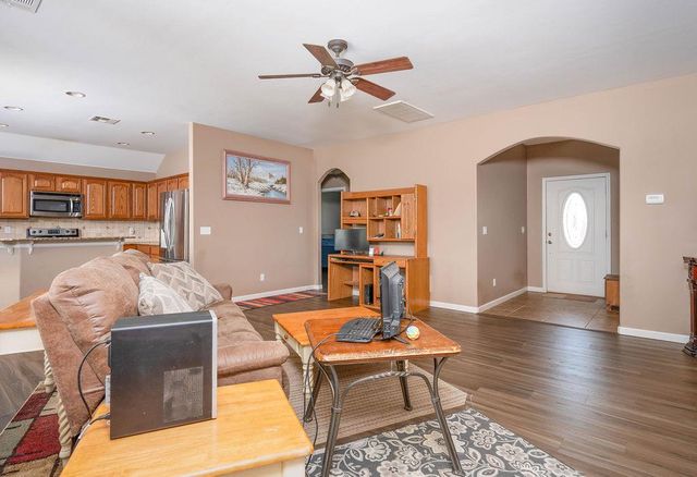 402 E Kinder Wells Boulevard, Perkins, OK 74059