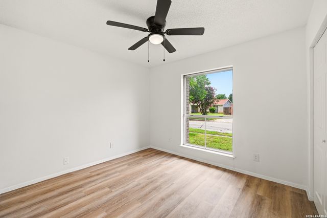 7702 Pipers Swan, San Antonio, TX 78251