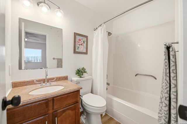 7702 Pipers Swan, San Antonio, TX 78251