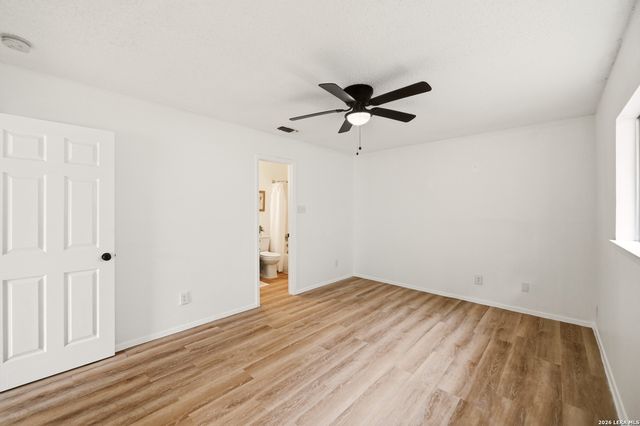 7702 Pipers Swan, San Antonio, TX 78251