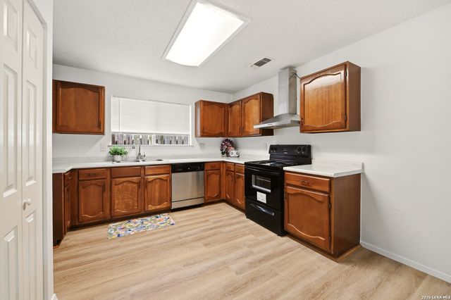 7702 Pipers Swan, San Antonio, TX 78251