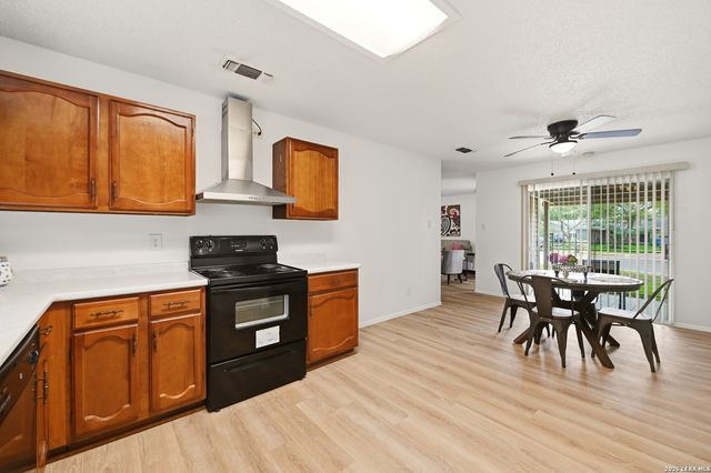 7702 Pipers Swan, San Antonio, TX 78251