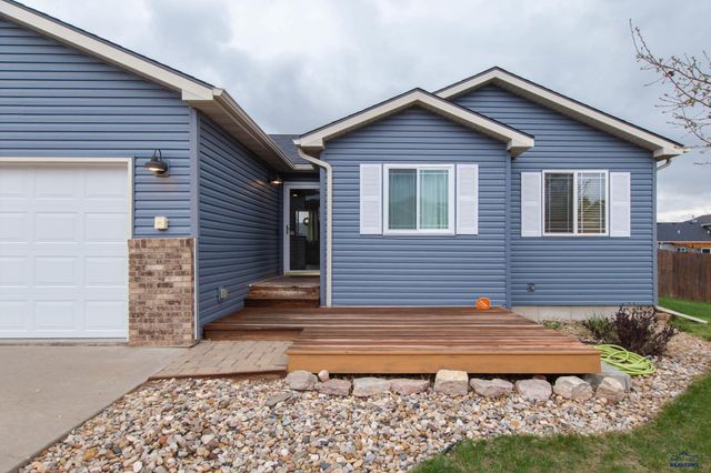 10284 REMMINGTON ST, Summerset, SD 57718