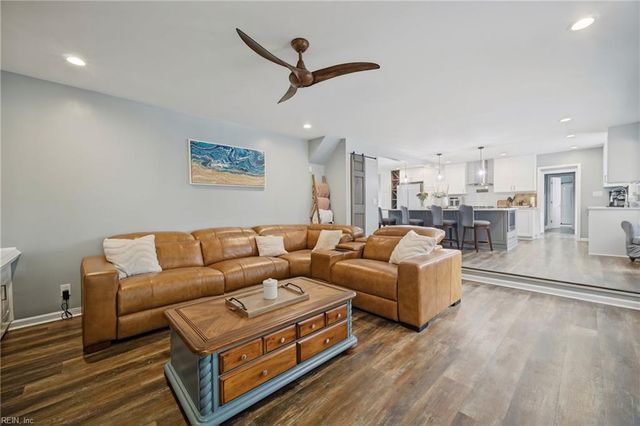 3618 Point Elizabeth DR, Chesapeake, VA 23321