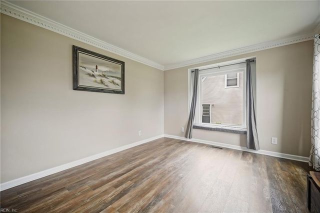 3618 Point Elizabeth DR, Chesapeake, VA 23321