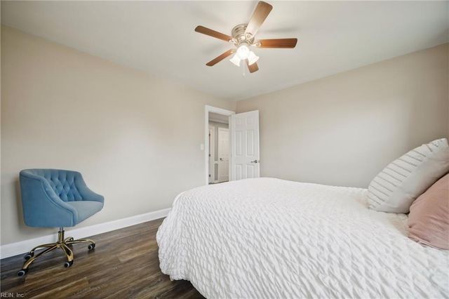 3618 Point Elizabeth DR, Chesapeake, VA 23321