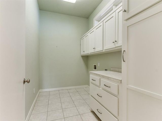 823 S Flood Avenue, Norman, OK 73069