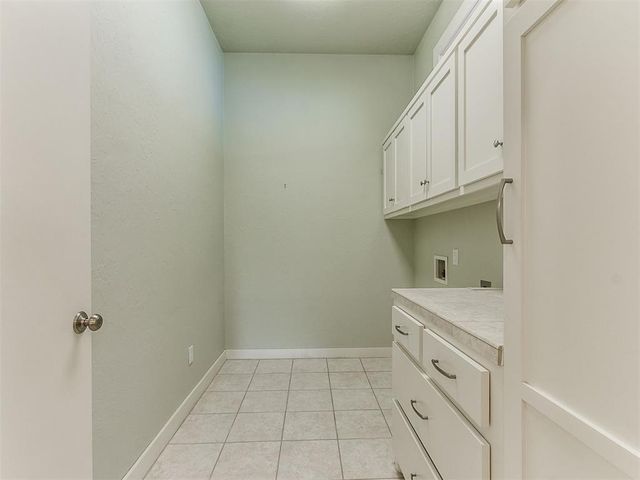 823 S Flood Avenue, Norman, OK 73069
