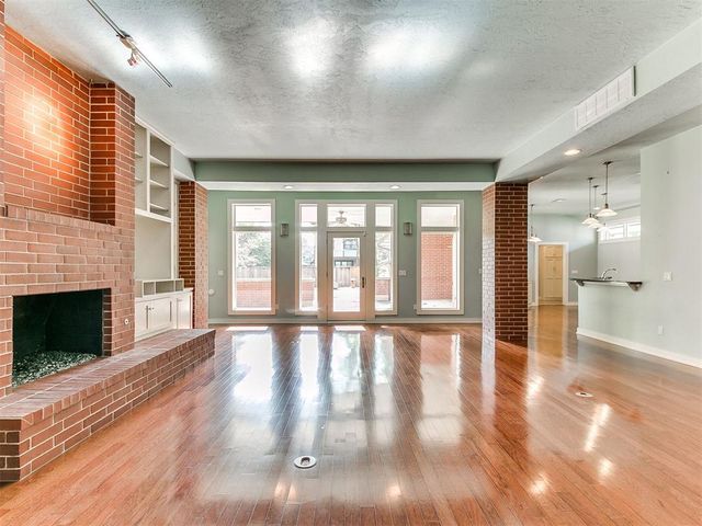 823 S Flood Avenue, Norman, OK 73069