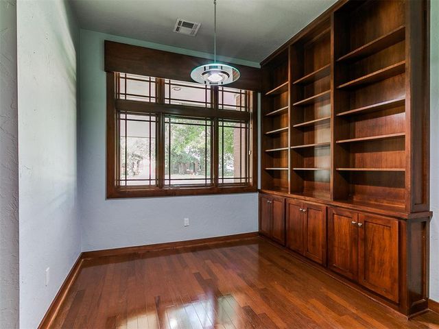 823 S Flood Avenue, Norman, OK 73069
