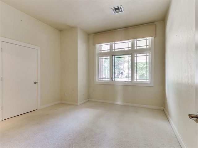 823 S Flood Avenue, Norman, OK 73069
