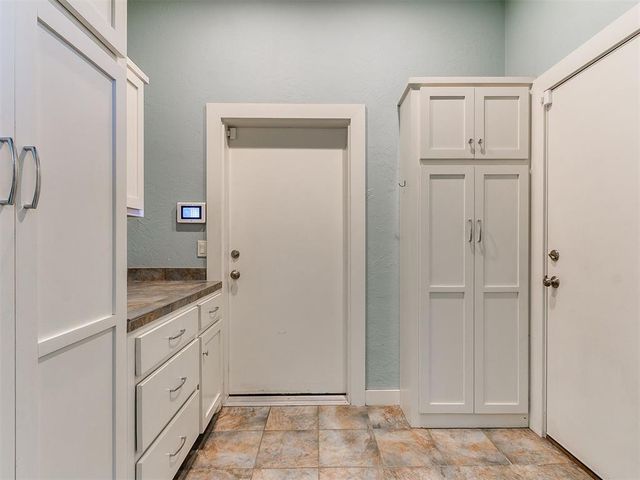 823 S Flood Avenue, Norman, OK 73069