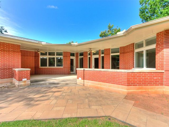 823 S Flood Avenue, Norman, OK 73069