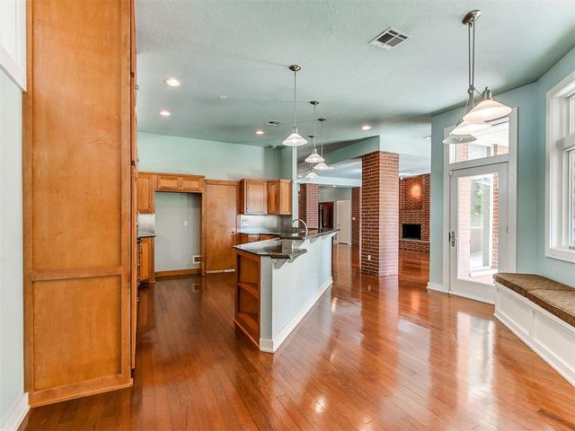 823 S Flood Avenue, Norman, OK 73069
