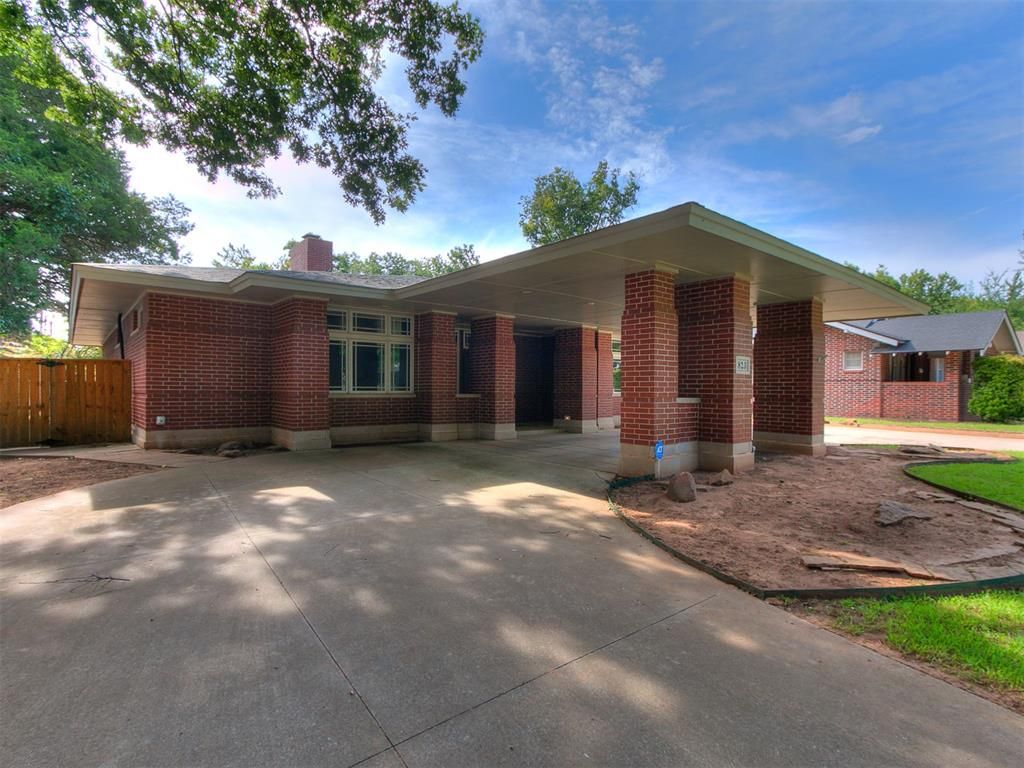 823 S Flood Avenue, Norman, OK 73069