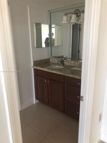 3701 N Country Club Dr 1901, Aventura, FL 33180