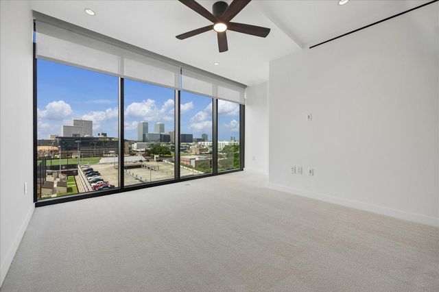 3433 Westheimer Road 702, Houston, TX 77027