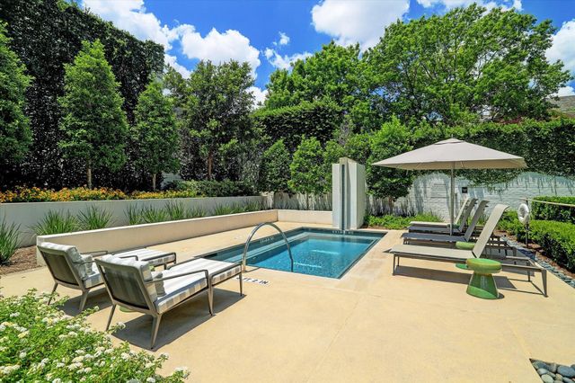 3433 Westheimer Road 702, Houston, TX 77027