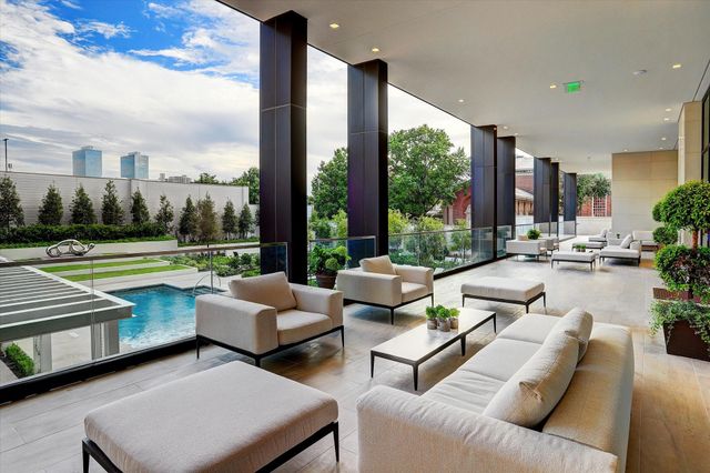 3433 Westheimer Road 702, Houston, TX 77027