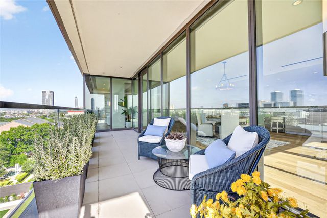 3433 Westheimer Road 702, Houston, TX 77027