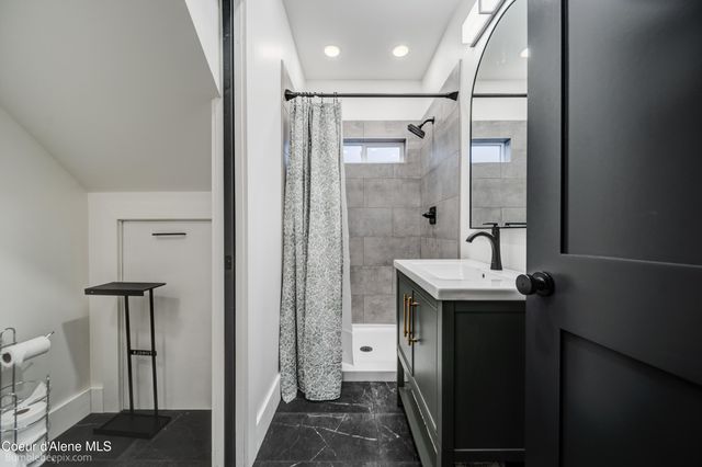 1812 E FRONT AVE, Coeur D'alene, ID 83814