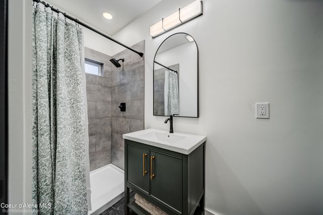 1812 E FRONT AVE, Coeur D'alene, ID 83814