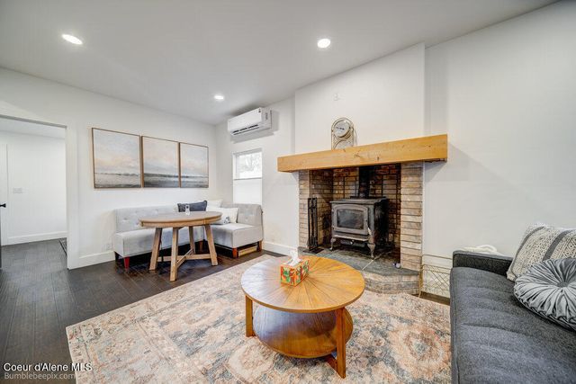 1812 E FRONT AVE, Coeur D'alene, ID 83814