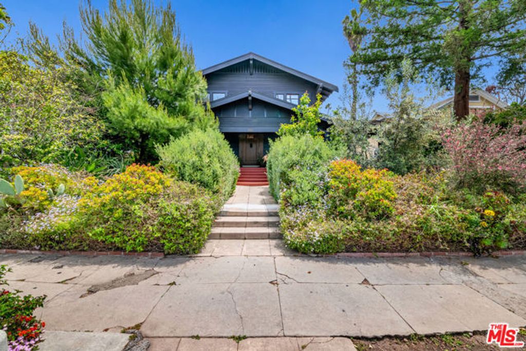 1812 S Bronson Avenue, Los Angeles, CA 90019