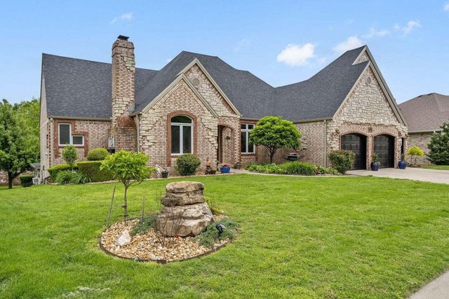 3550 W Morningside Place, Springfield, MO 65807