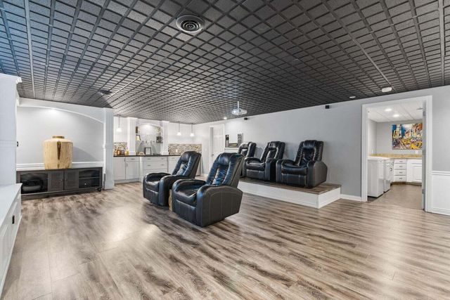 3550 W Morningside Place, Springfield, MO 65807
