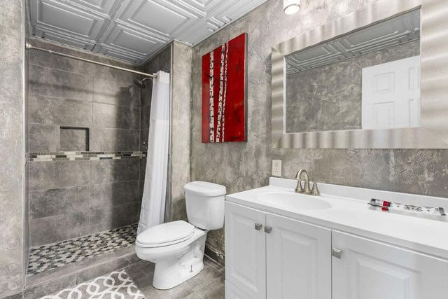3550 W Morningside Place, Springfield, MO 65807