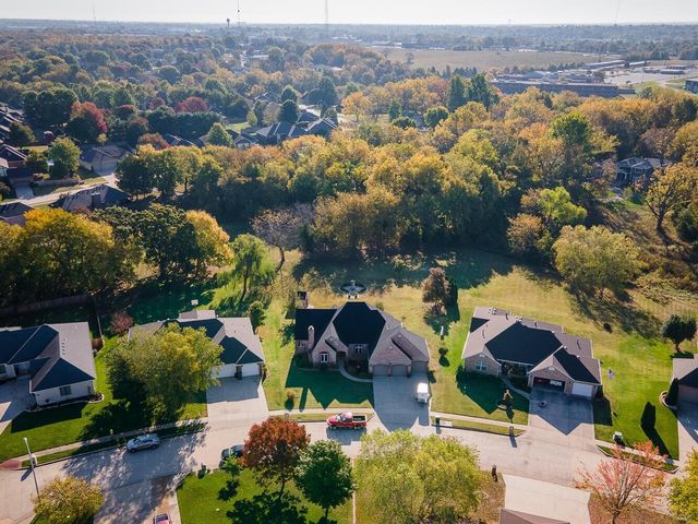 3550 W Morningside Place, Springfield, MO 65807
