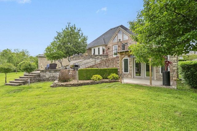 3550 W Morningside Place, Springfield, MO 65807