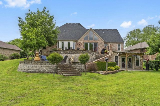 3550 W Morningside Place, Springfield, MO 65807