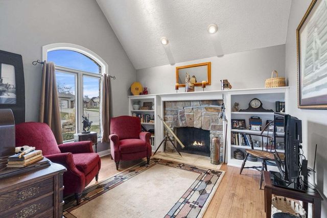 3550 W Morningside Place, Springfield, MO 65807