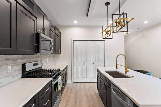 5790 Adams Street, Merrillville, IN 46410