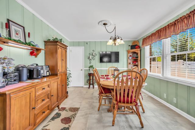 1018 N Graycroft Ave, Madison, TN 37115