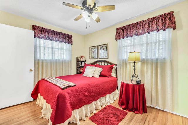 1018 N Graycroft Ave, Madison, TN 37115