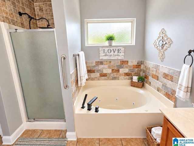 1460 OVERLOOK DRIVE, Trussville, AL 35173