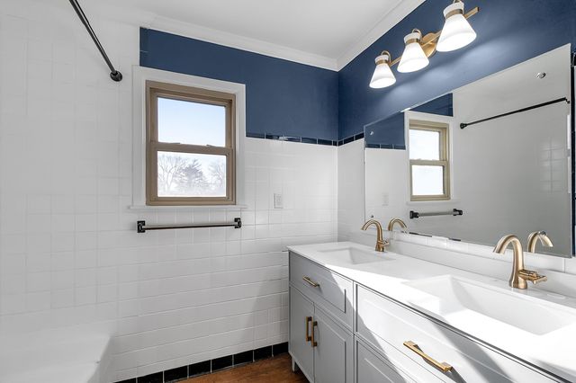 805 Willis Ave, Salina, KS 67401